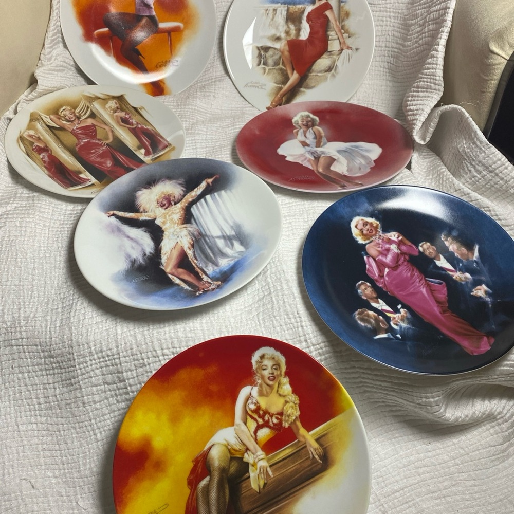 Vintage 7 piece set Marilyn Monroe Collector Plates Set Chris Notarile